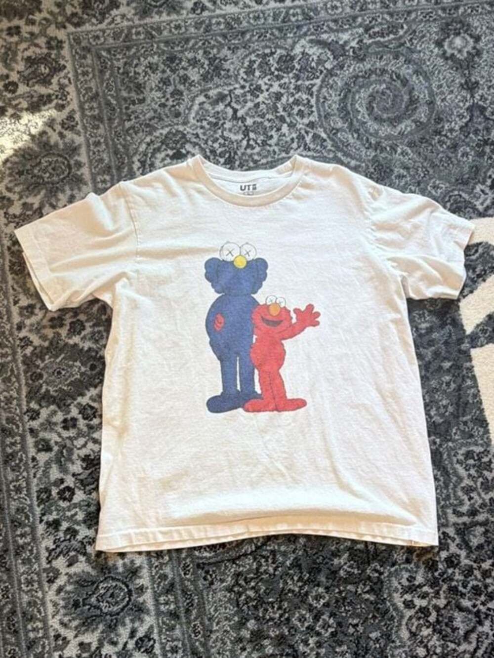 Kaws BFF x Seseame Street Elmo x Uniqlo White